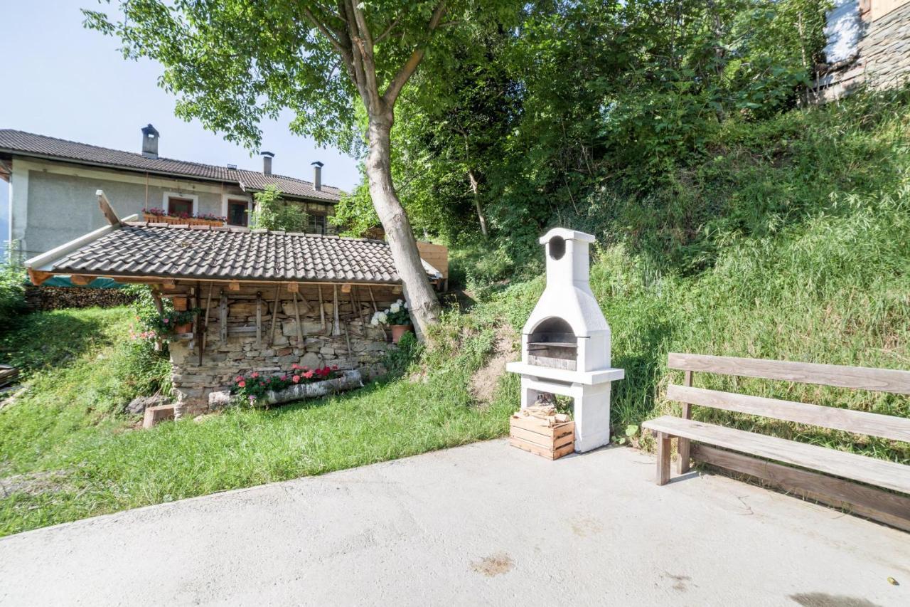 Innergasserhof Ferienwohnung Enzian San Martino In Passiria  Exterior foto