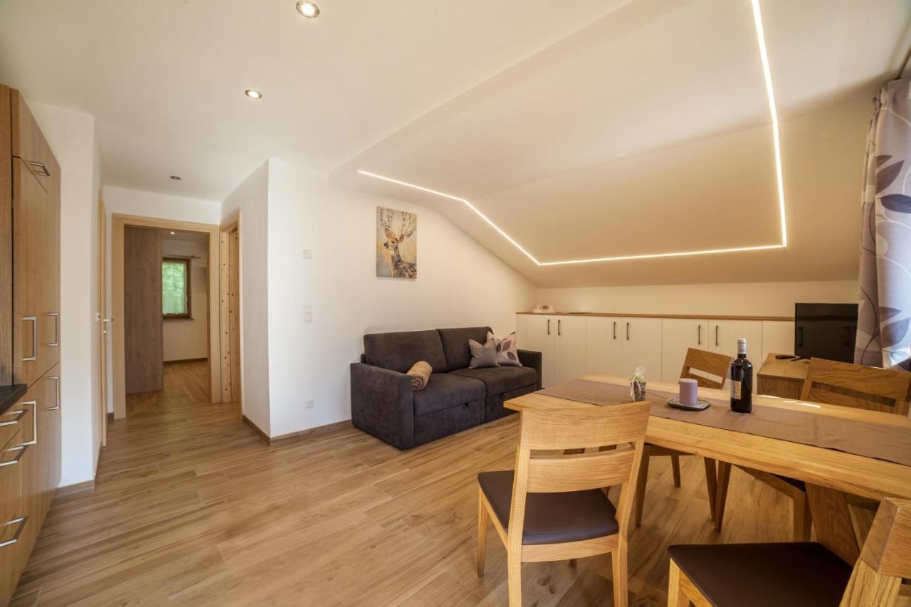 Innergasserhof Ferienwohnung Enzian San Martino In Passiria  Exterior foto