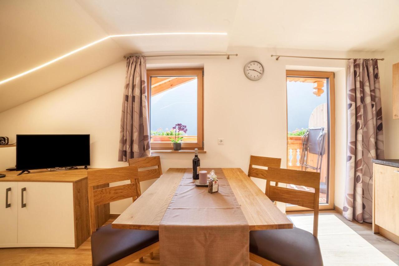 Innergasserhof Ferienwohnung Enzian San Martino In Passiria  Exterior foto